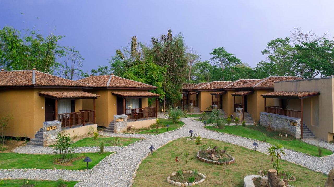 Jungle Villa Resort - Near Chitwan National Park Exteriör bild